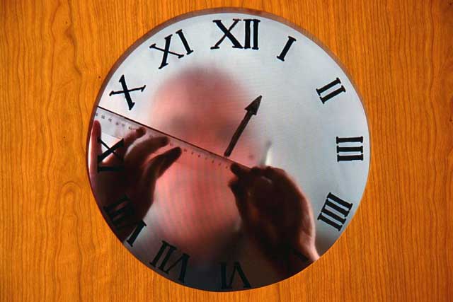 Maarten Baas, "Grandfather Clock", Real time series by Alberto D'Ottavi