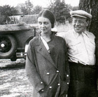 Isaac Babel and Antonina Pirozhkova, 1935 traveling in Ukraine.
