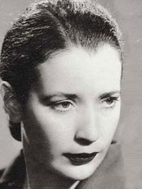 Headshot of Anna Maria Ortese