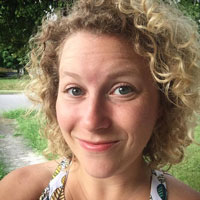 write a creative craft essay observe the different Lisa Bubert Author Photo